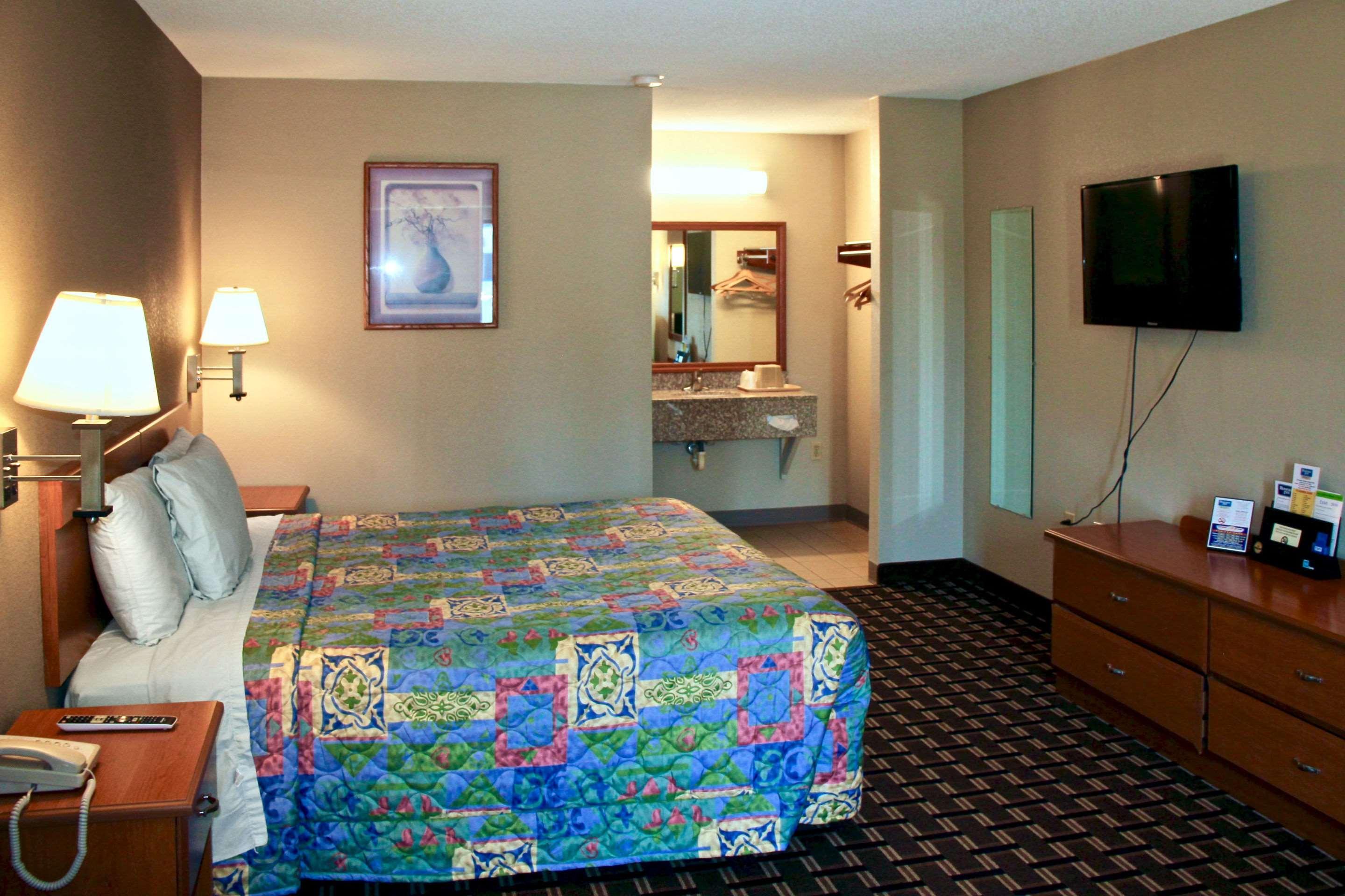 Rodeway Inn University Area Charlotte Exteriér fotografie