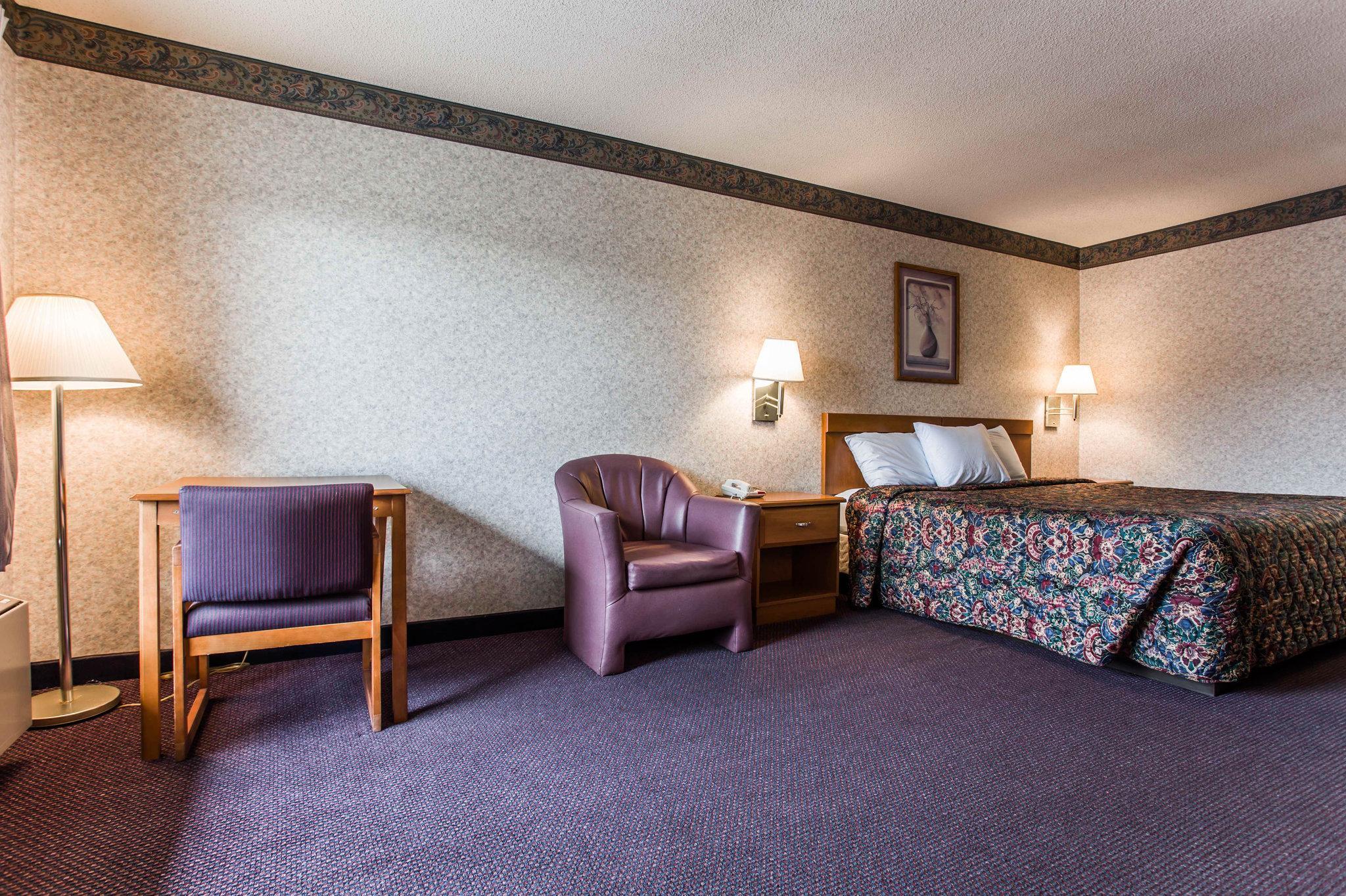 Rodeway Inn University Area Charlotte Exteriér fotografie