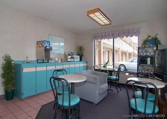 Rodeway Inn University Area Charlotte Restaurace fotografie